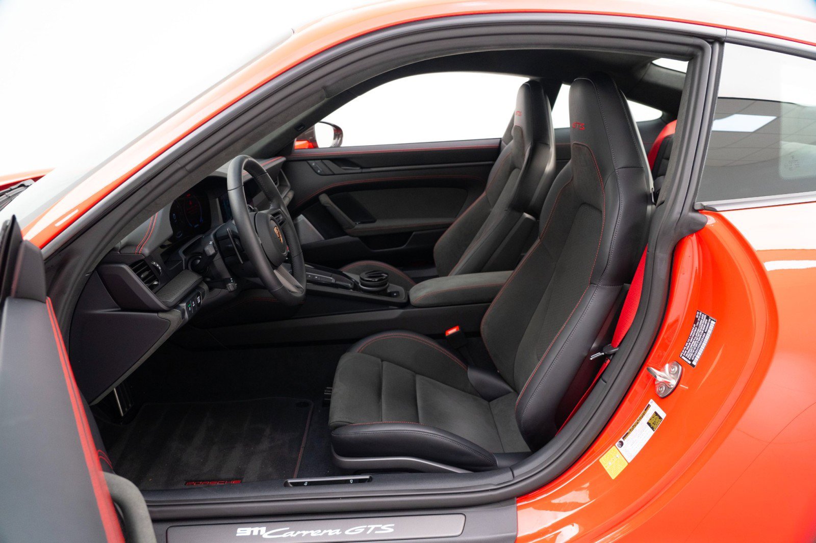 Certified 2025 Porsche 911 Carrera GTS image 17