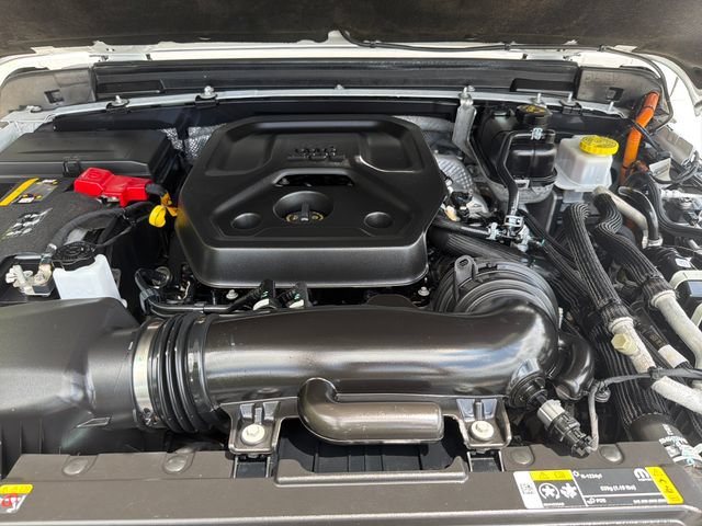 Used 2024 Jeep Wrangler Unlimited AWD/4WD image 26