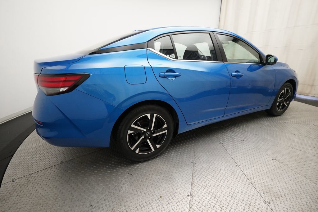 Used 2025 Nissan Sentra SV FWD image 34