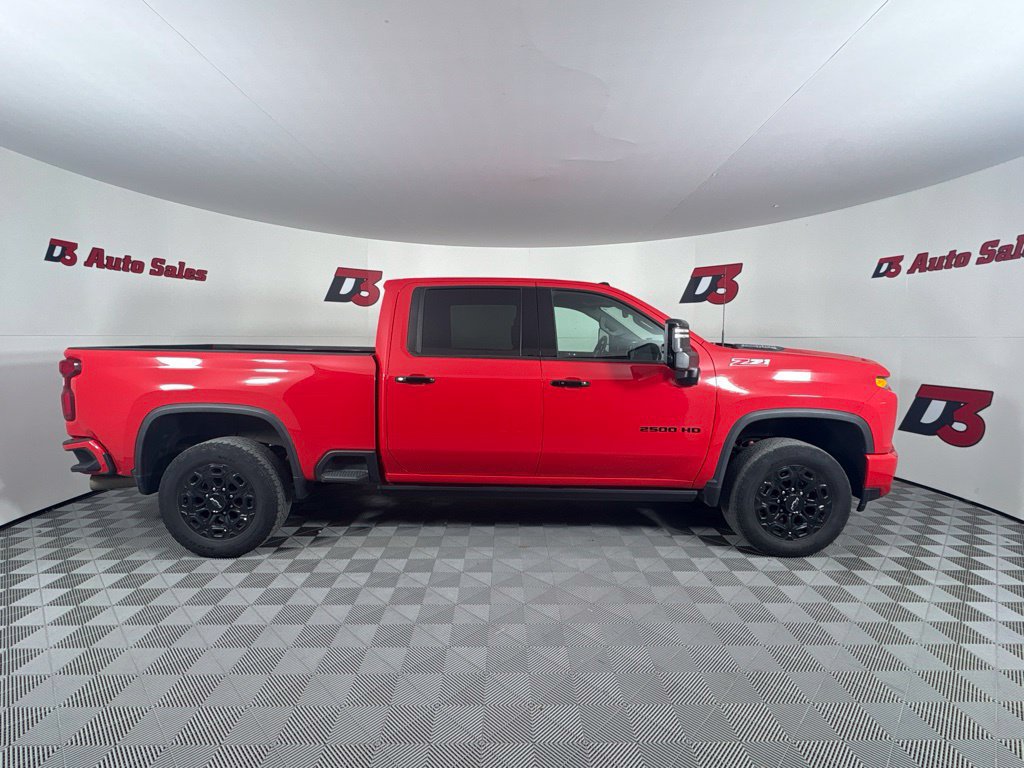 Used 2022 Chevrolet Silverado 2500 LTZ w/ LTZ Plus Package AWD/4WD image 9