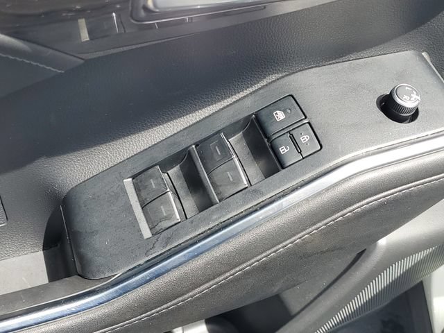 Used 2020 Toyota Highlander Limited AWD/4WD image 17