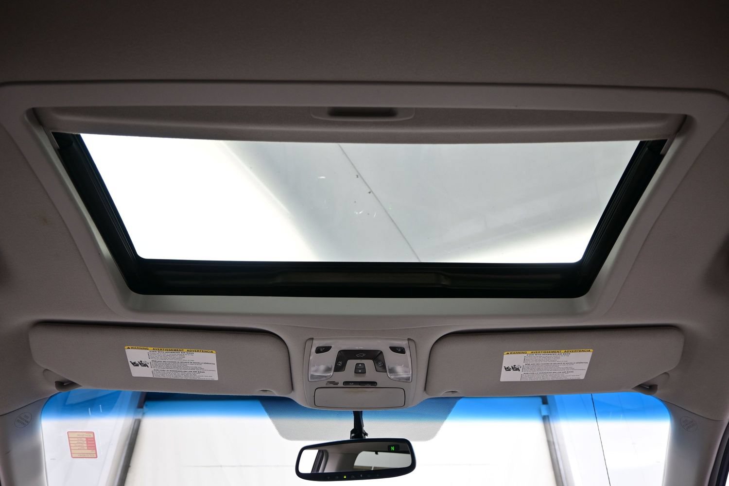 Used 2014 Toyota Sienna XLE FWD image 17