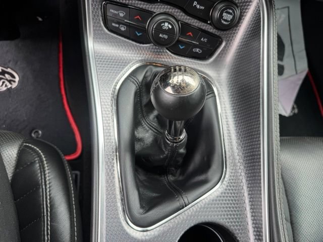 Used 2015 Dodge Challenger SRT Hellcat RWD image 31