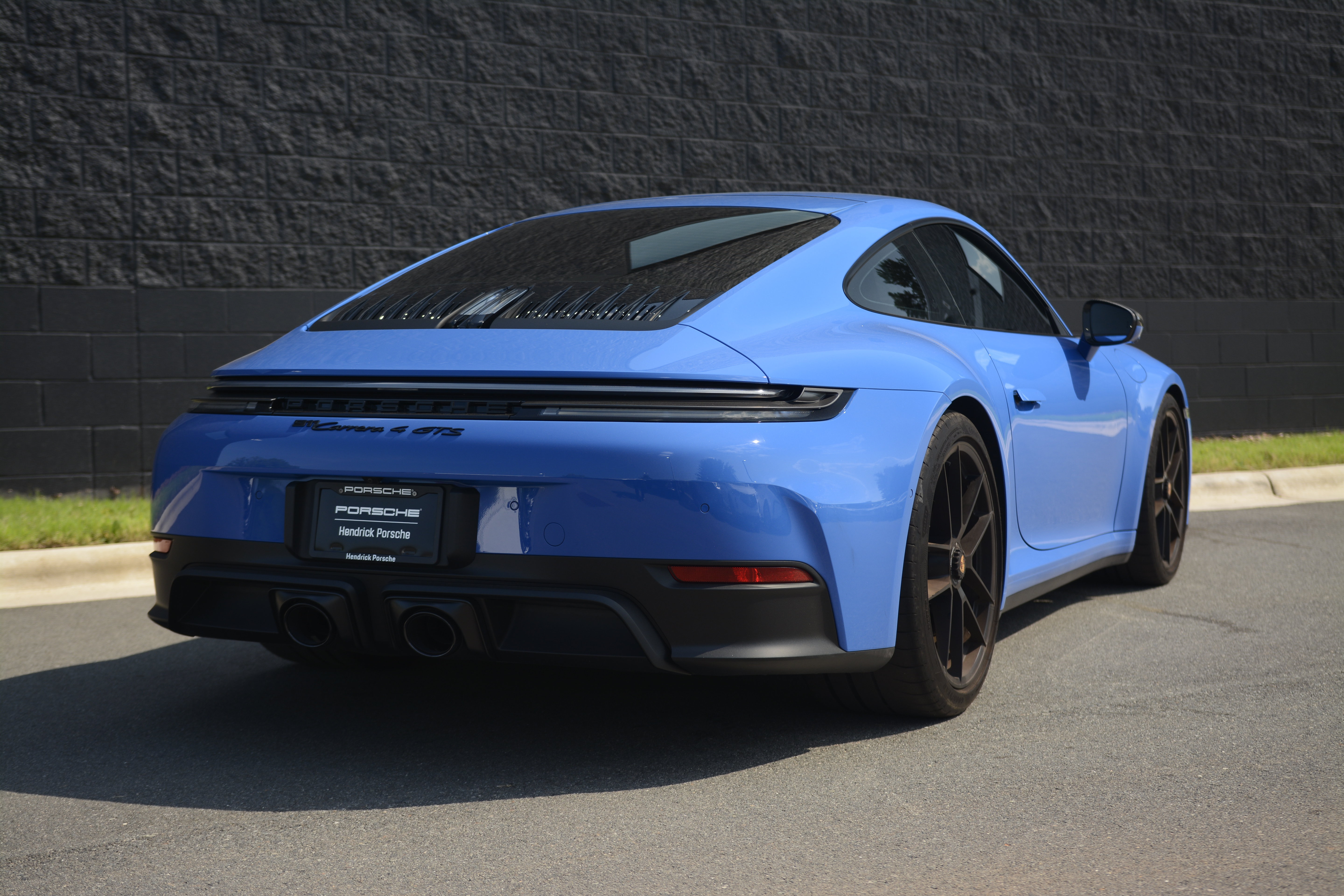 Certified 2025 Porsche 911 Carrera GTS RWD image 7