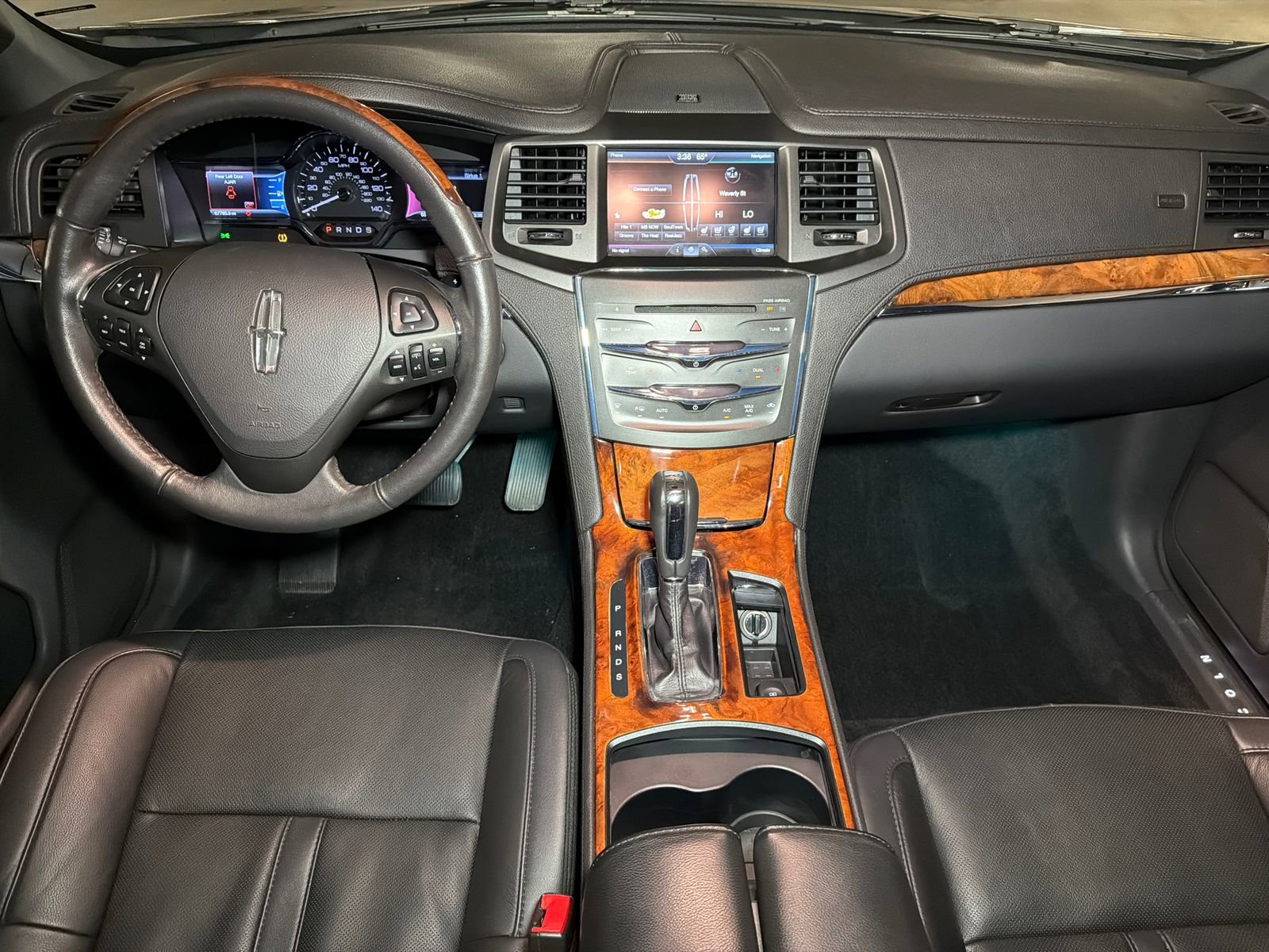 Used 2015 Lincoln MKS AWD w/ Equipment Group 101A image 16