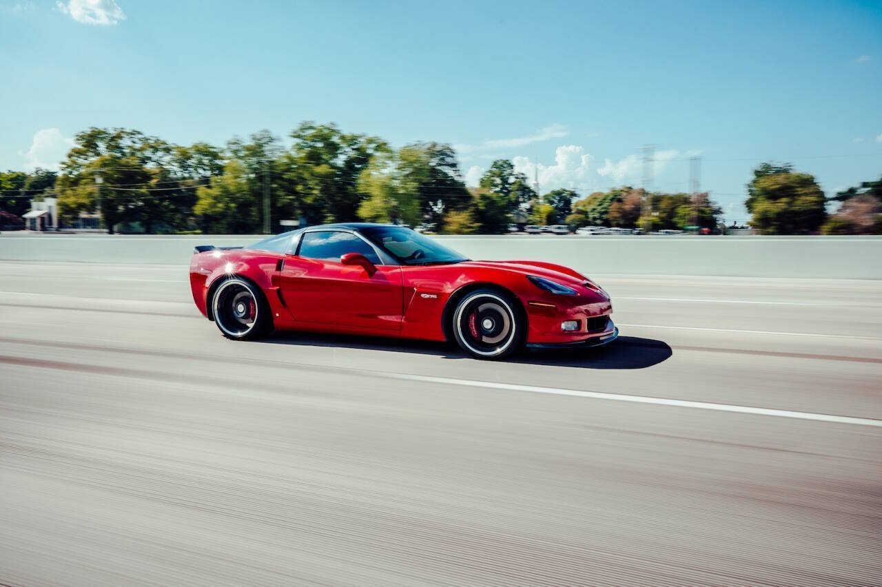 Used 2007 Chevrolet Corvette Z06 w/ Preferred Equipment Group RWD image 13