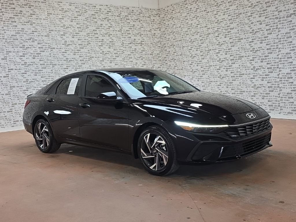 Certified 2025 Hyundai Elantra Sport video 1