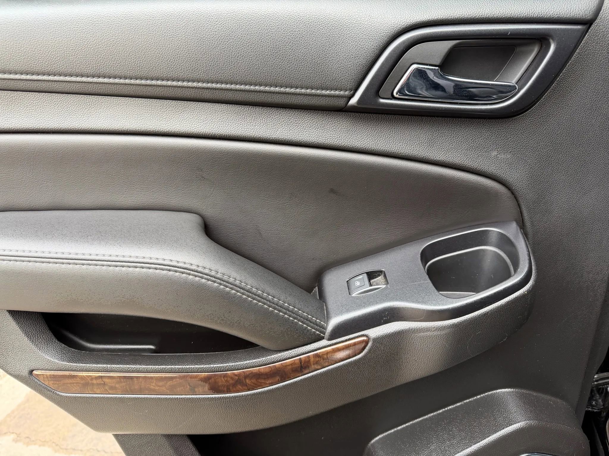 Used 2017 Chevrolet Tahoe LS w/ All-Season Package image 11