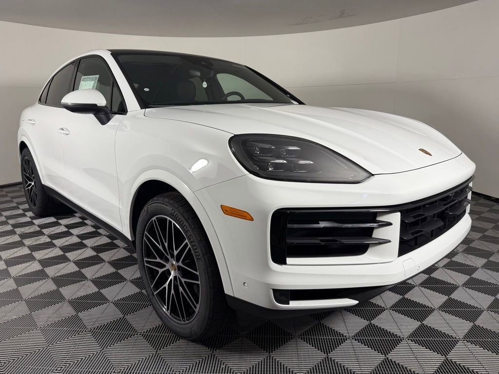 Certified 2025 Porsche Cayenne Coupe image 9