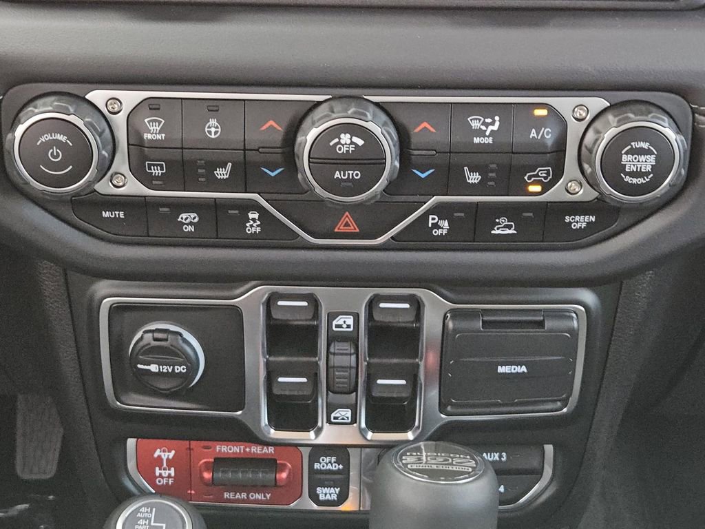 New 2025 Jeep Wrangler Unlimited Rubicon 392 image 11