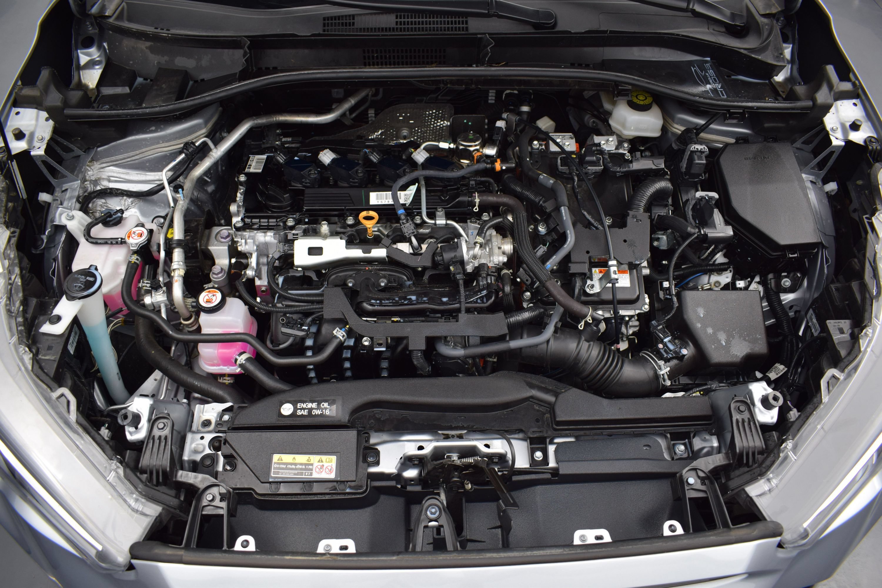 Used 2024 Toyota Corolla Cross AWD Hybrid image 9