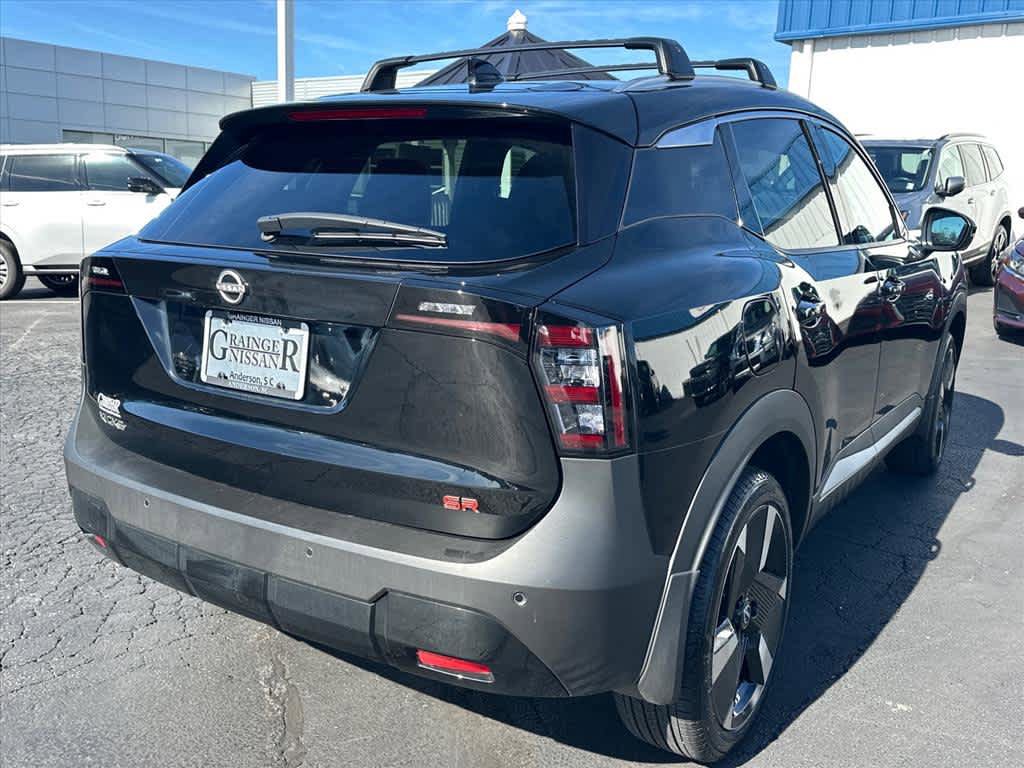 Used 2025 Nissan Kicks SR FWD image 2