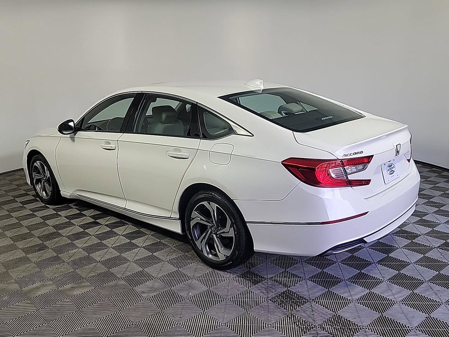 Certified 2018 Honda Accord EX-L image 10