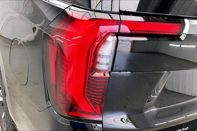 New 2026 GMC Yukon AT4 w/ AT4 Premium Package AWD/4WD image 17