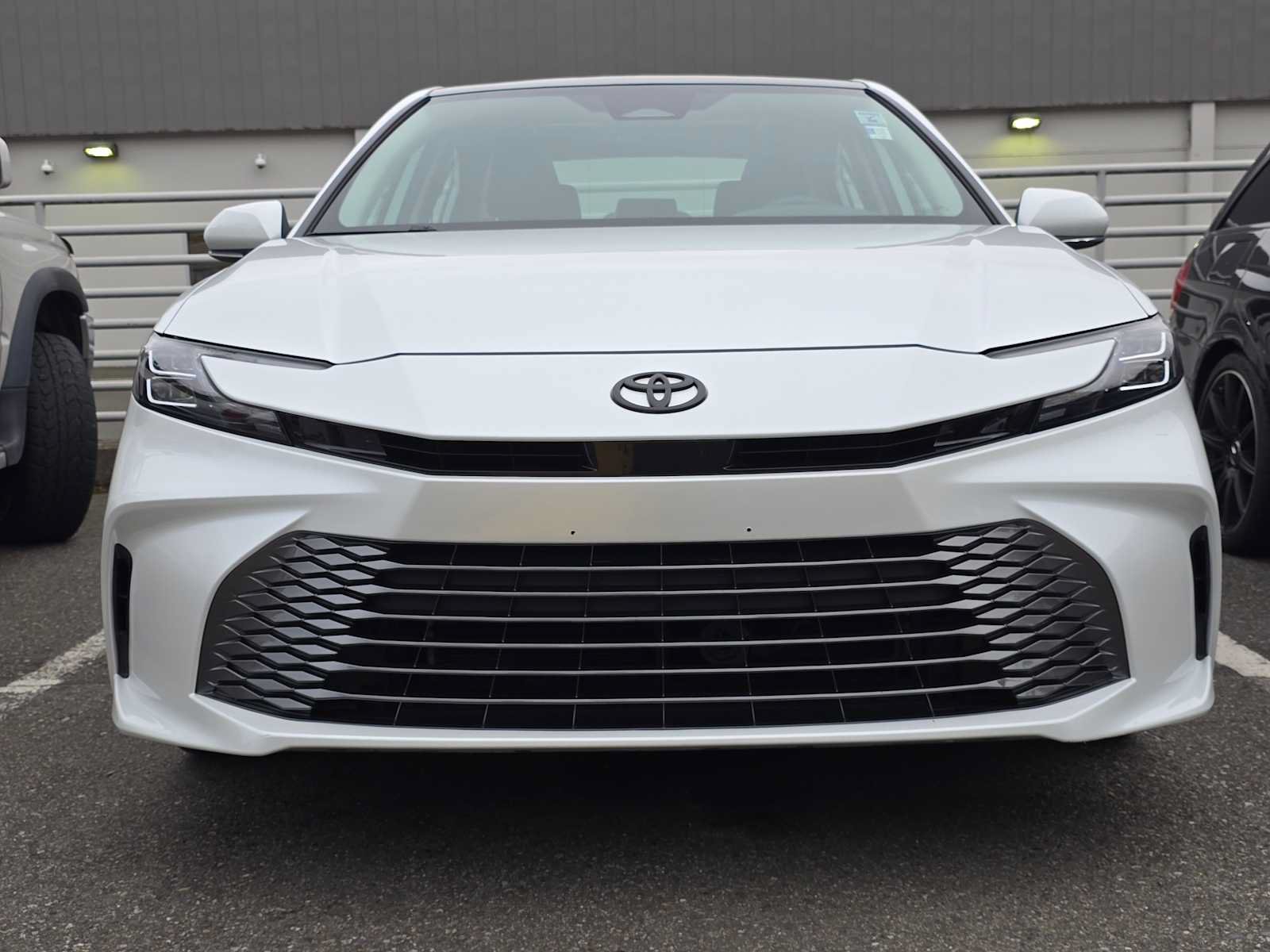 Certified 2026 Toyota Camry XLE AWD/4WD image 2