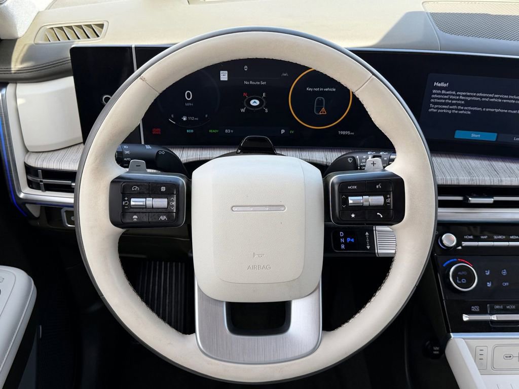 Used 2025 Hyundai Santa Fe Calligraphy image 18