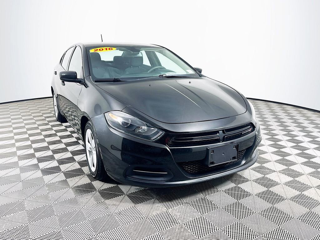 Used 2016 Dodge Dart SXT image 3