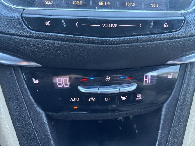 Used 2019 Cadillac XT5 Luxury image 25