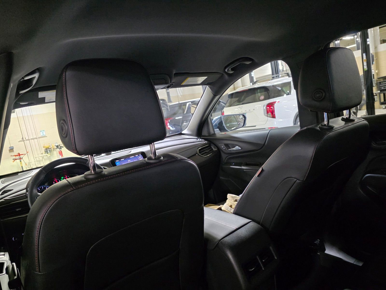 Used 2024 Chevrolet Equinox RS w/ RS Leather Package FWD image 15