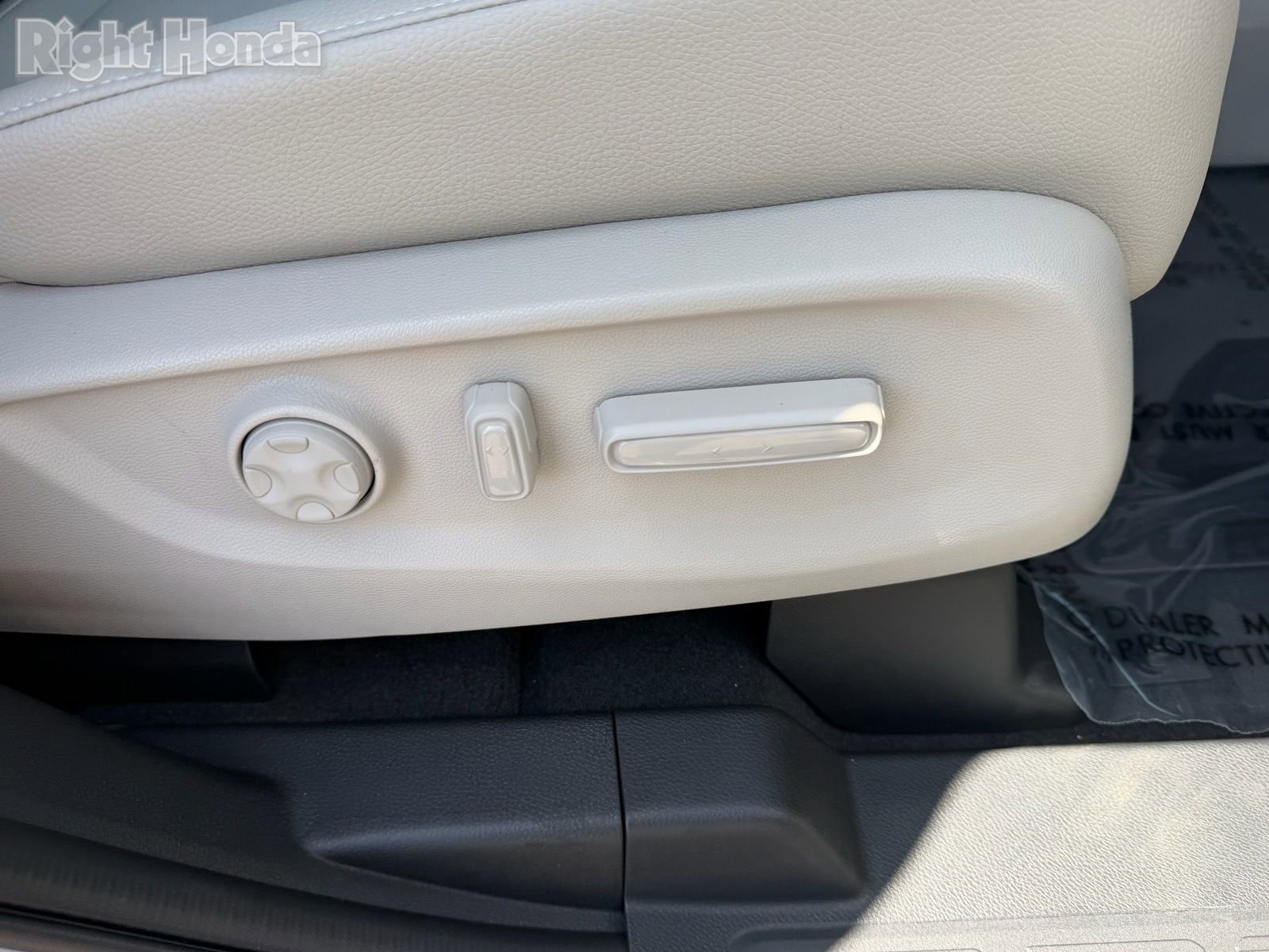 Used 2026 Honda Odyssey EX-L image 15