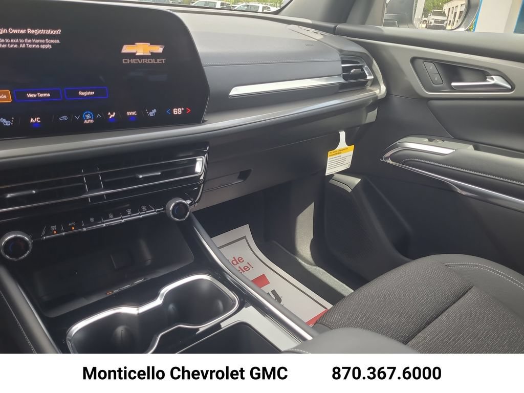 New 2026 Chevrolet Traverse LT w/ Sun and Wheel Package FWD image 22