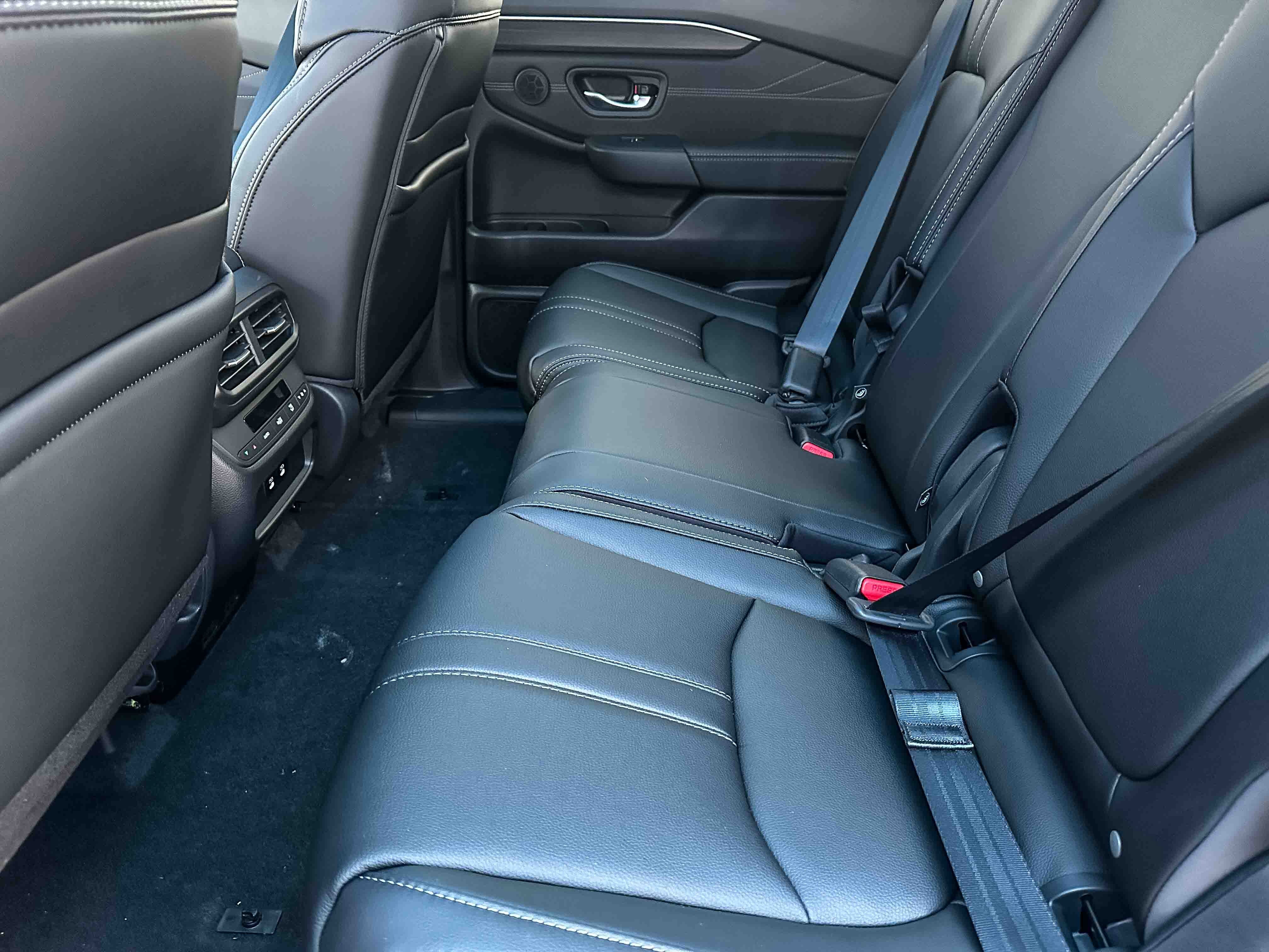 New 2026 Honda Pilot Touring image 16