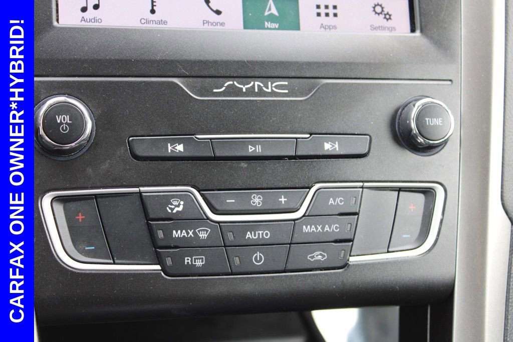 Used 2019 Ford Fusion SE FWD image 37