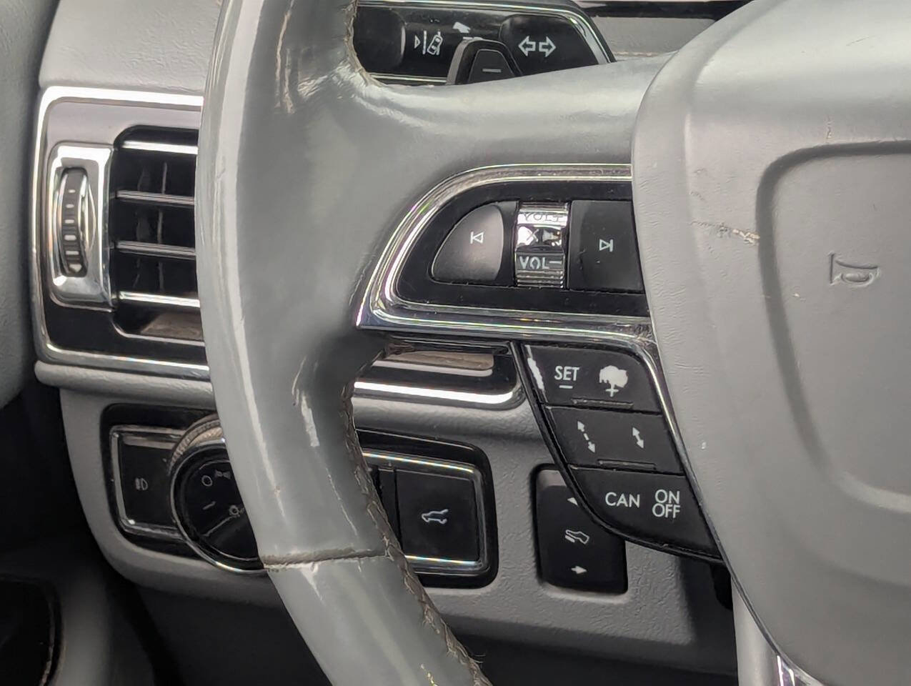 Used 2019 Lincoln Navigator L Reserve w/ Cargo Package AWD/4WD image 21
