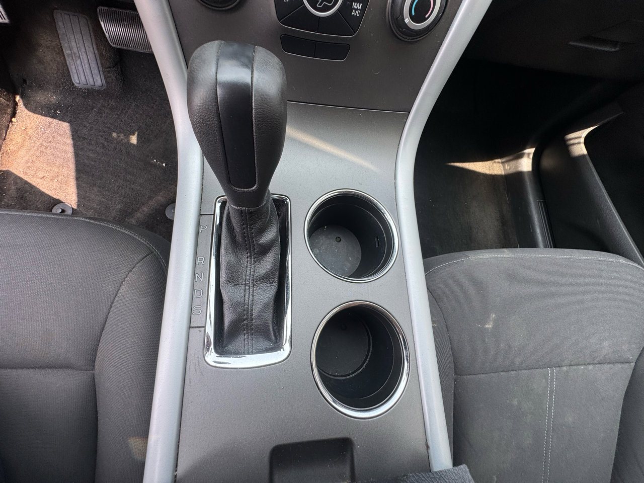 Used 2014 Ford Edge SE image 16