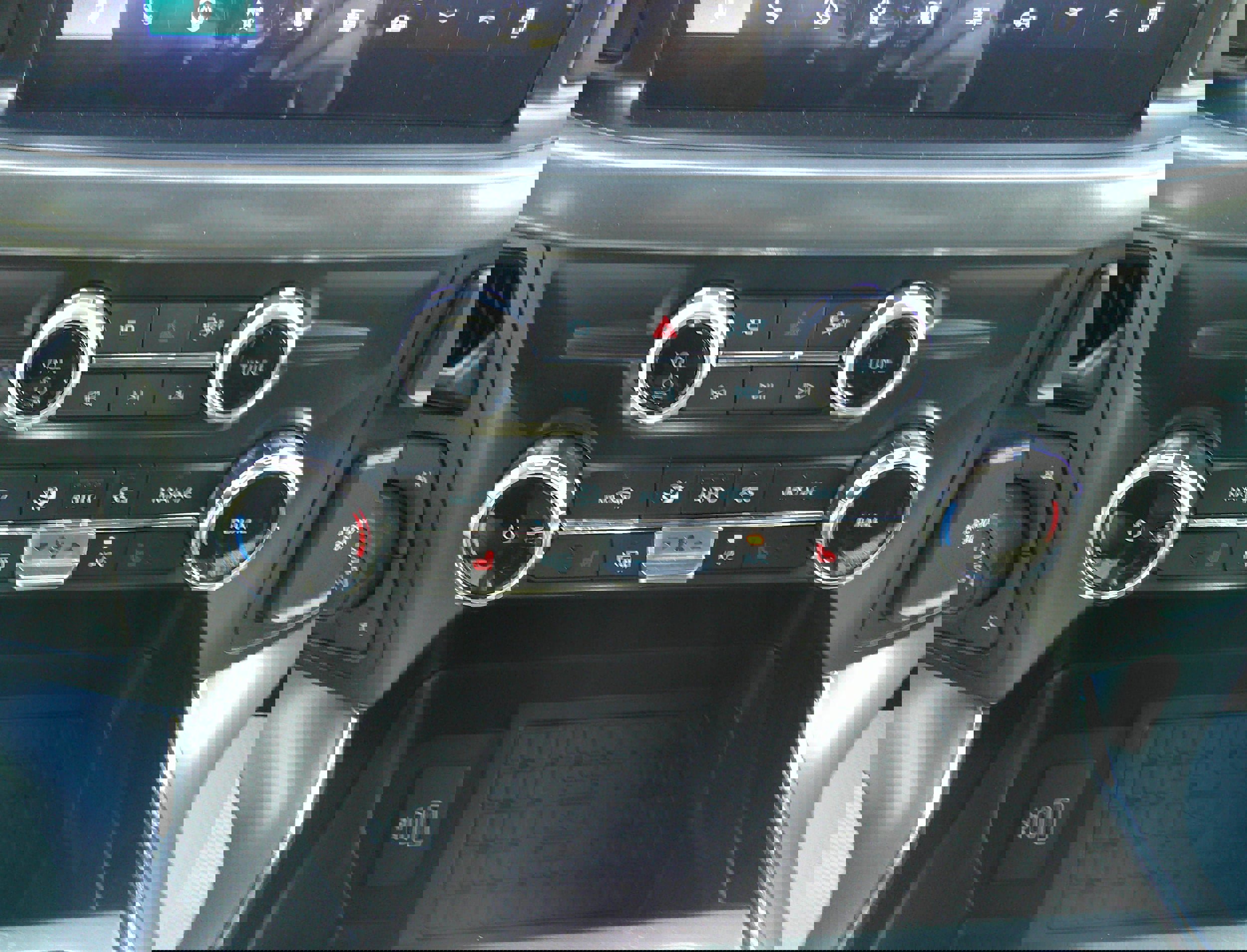 New 2025 Ford F150 XLT w/ Equipment Group 302A MID image 20