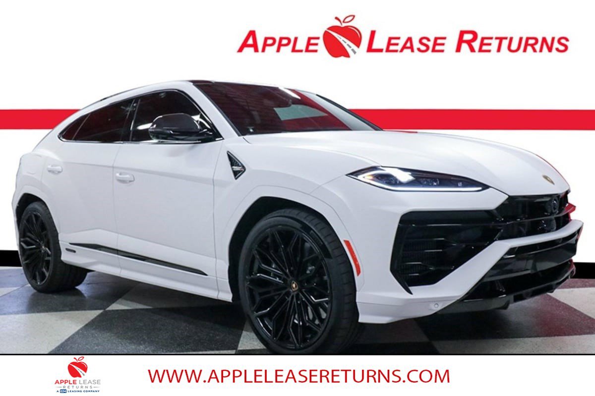 Used 2025 Lamborghini Urus SE image 1