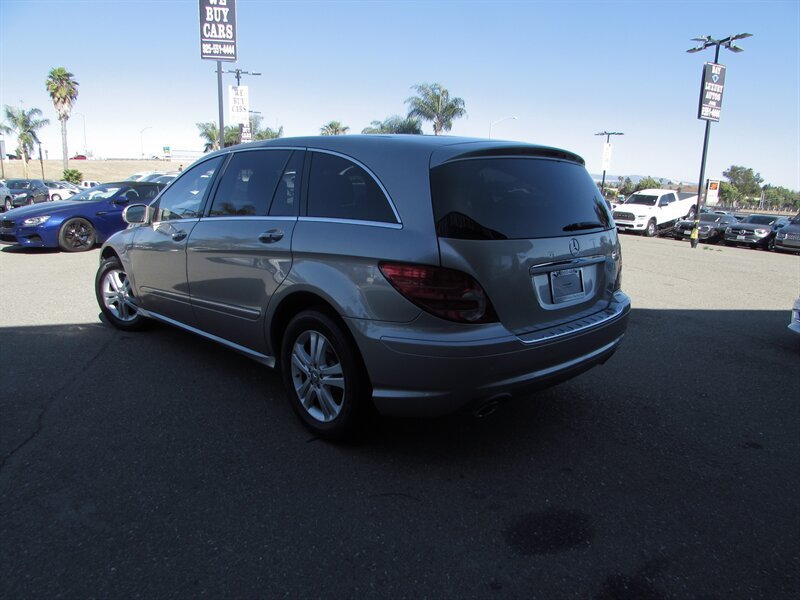 Used 2008 Mercedes-Benz R 350 4MATIC image 5