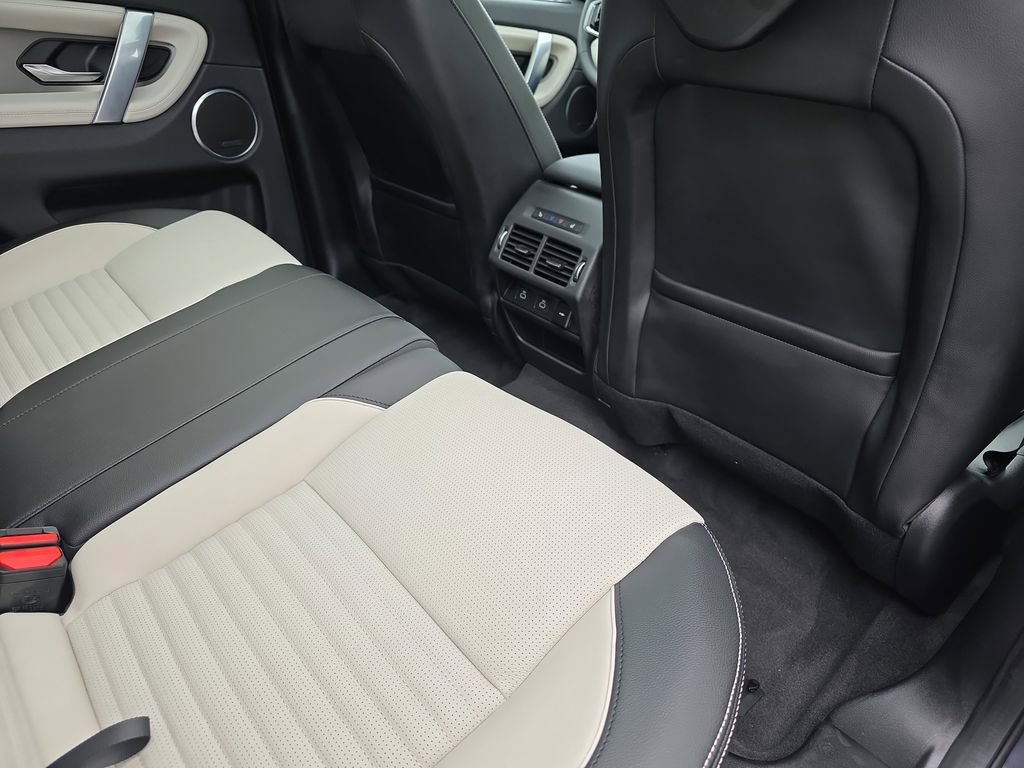 New 2026 Land Rover Discovery Sport Landmark AWD/4WD image 11