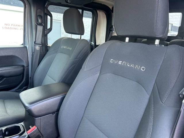 Used 2023 Jeep Gladiator Overland image 23