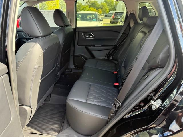 New 2026 Nissan Rogue Platinum image 23