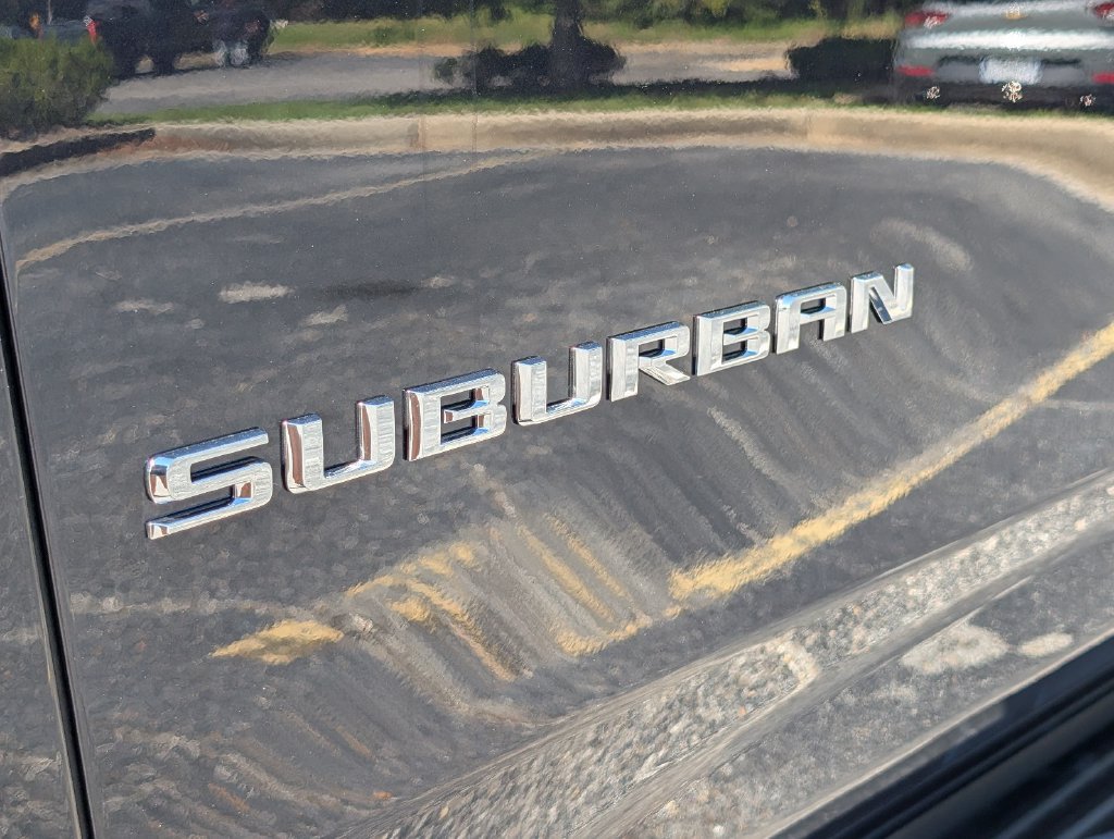 New 2027 Chevrolet Suburban LT w/ Comfort Package RWD image 10