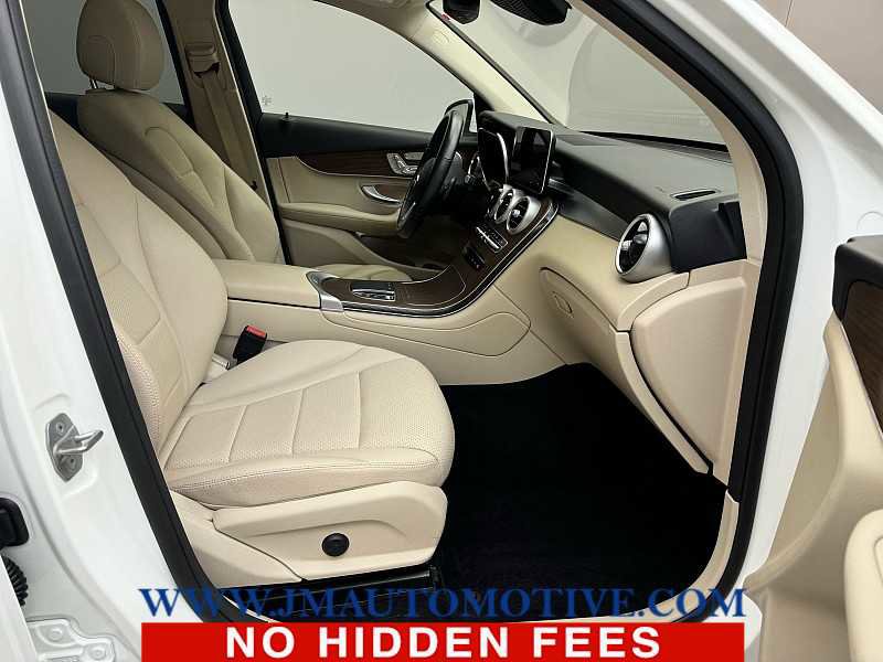 Used 2021 Mercedes-Benz GLC 300 4MATIC image 20