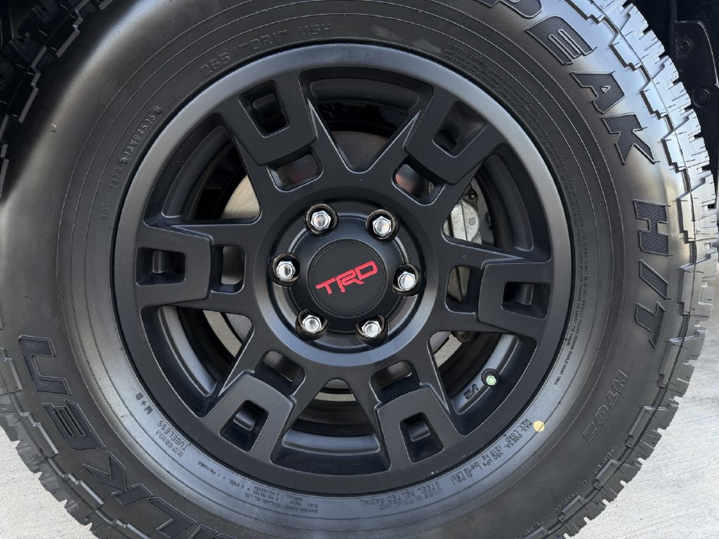 Used 2024 Toyota 4Runner TRD Off-Road Premium w/ Moonroof Package AWD/4WD image 9