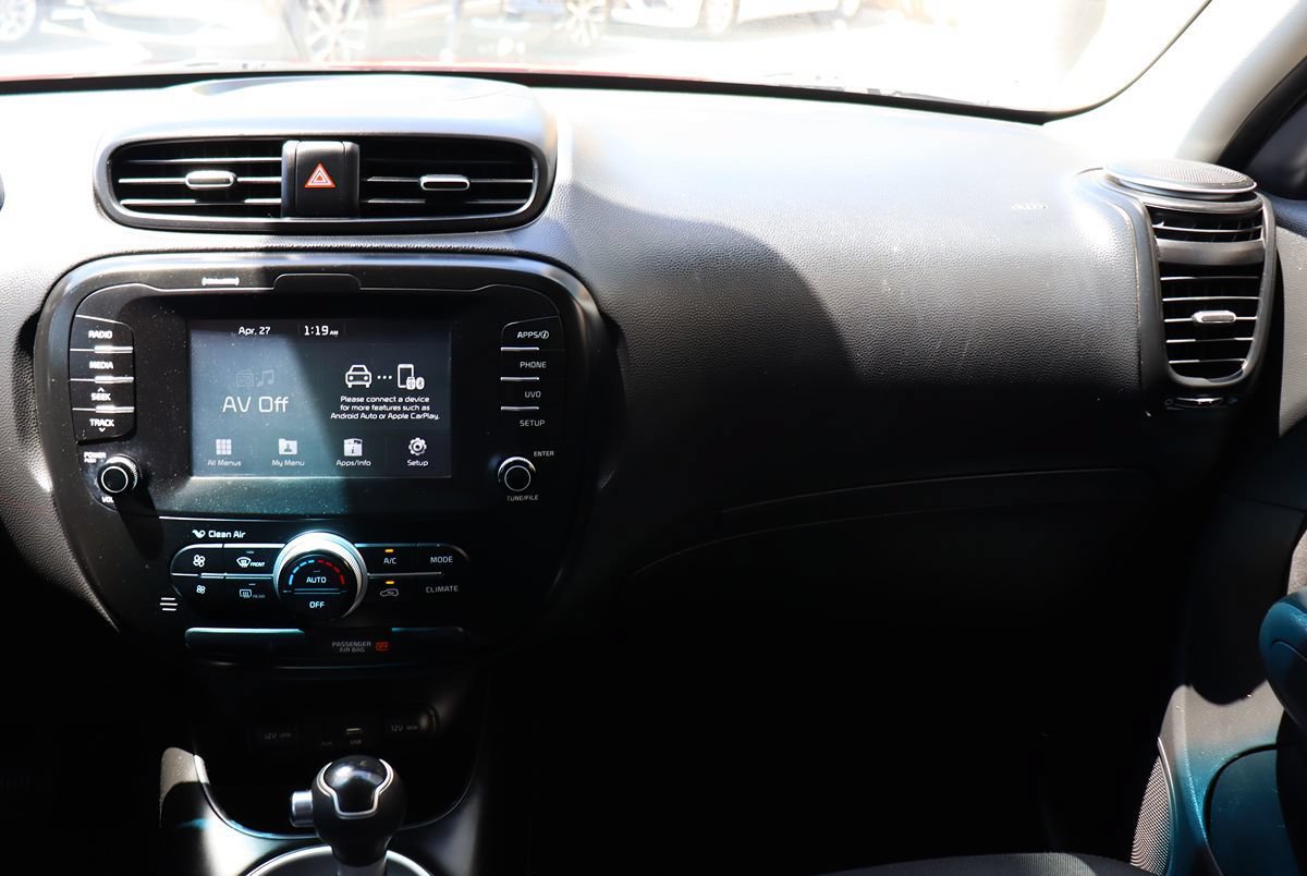 Used 2018 Kia Soul + FWD image 44