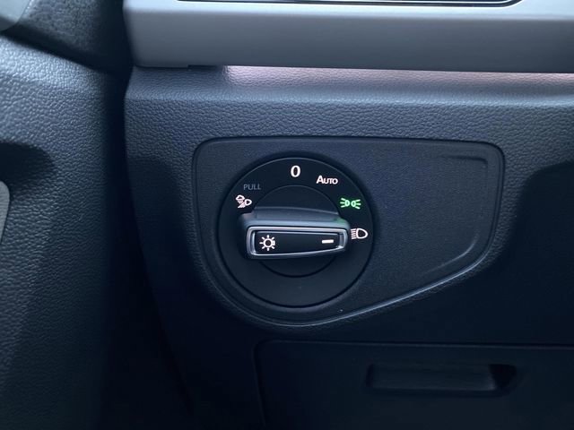 Used 2023 Volkswagen Atlas SEL R-Line image 25