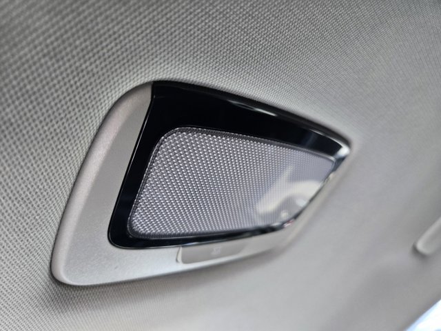 Used 2025 Kia Sportage LX FWD image 30