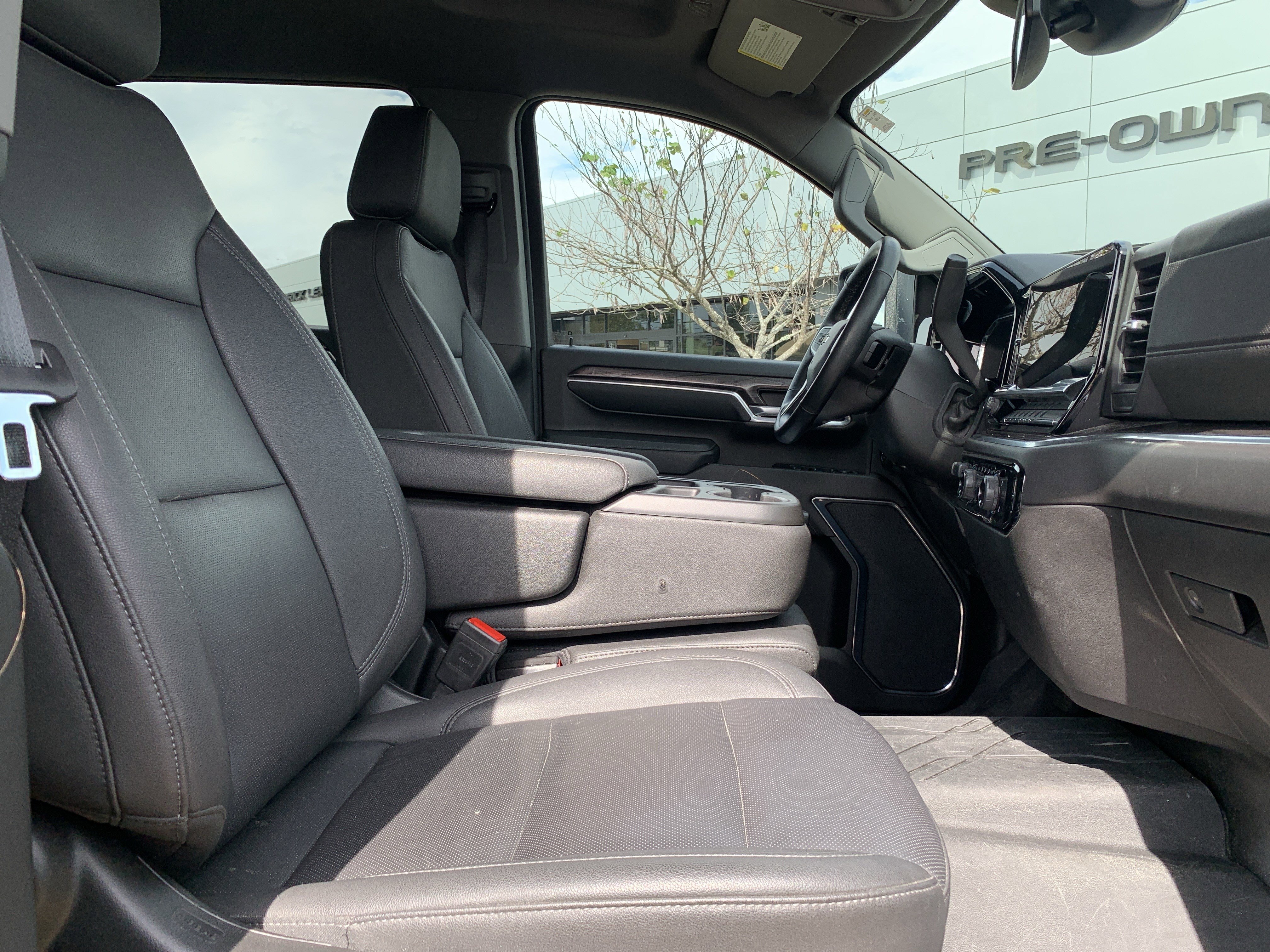 Used 2024 Chevrolet Silverado 2500 LTZ image 35