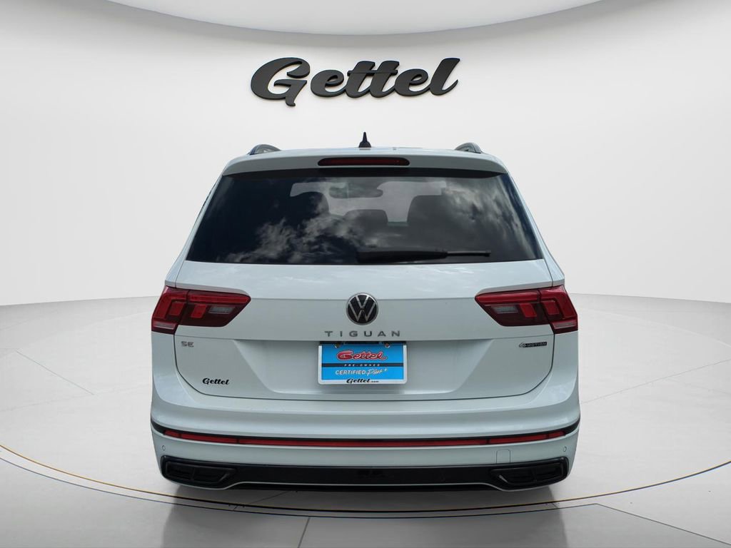 Used 2023 Volkswagen Tiguan SE R-Line AWD/4WD image 6