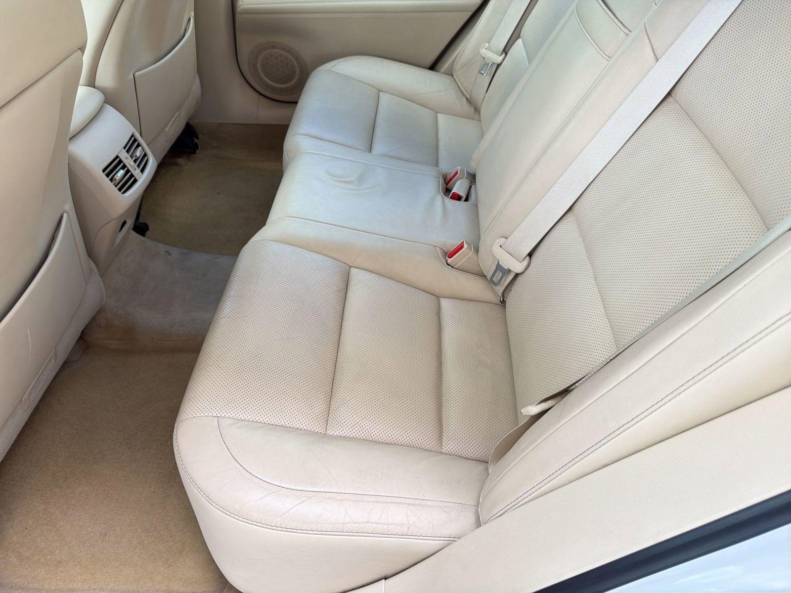 Used 2015 Lexus ES 350 w/ Luxury Package image 14