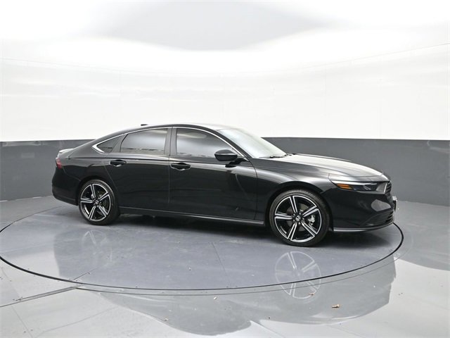 Certified 2025 Honda Accord Sport image 17