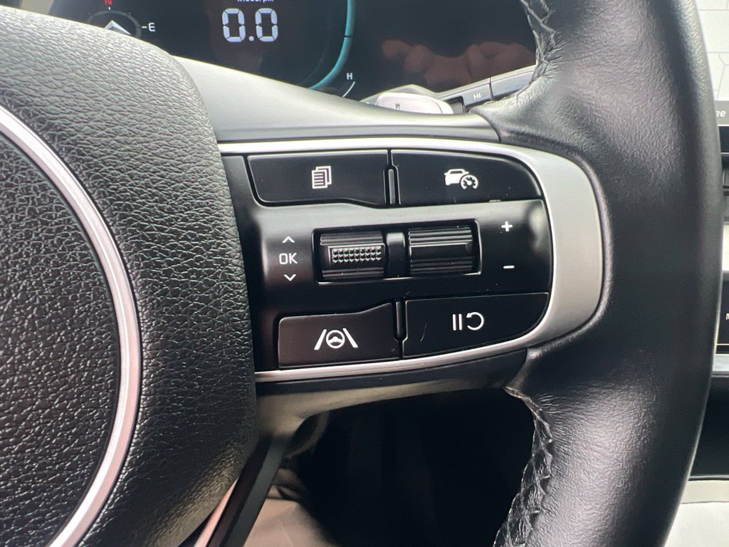 Certified 2025 Kia Sportage EX AWD/4WD image 54