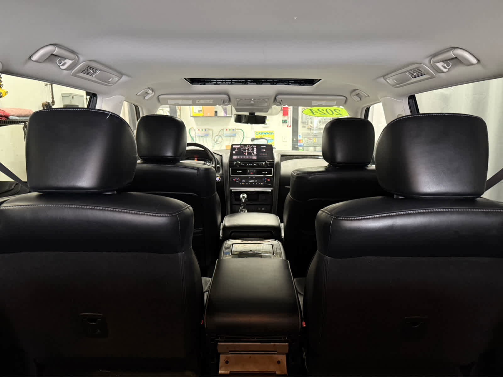 Used 2024 INFINITI QX80 Luxe w/ Cargo Package image 29