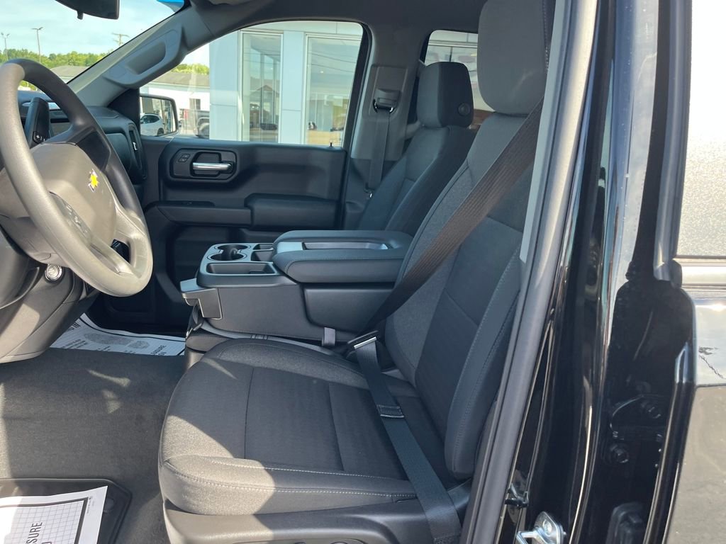 New 2026 Chevrolet Silverado 1500 Custom w/ Turbomax Blackout Package image 19