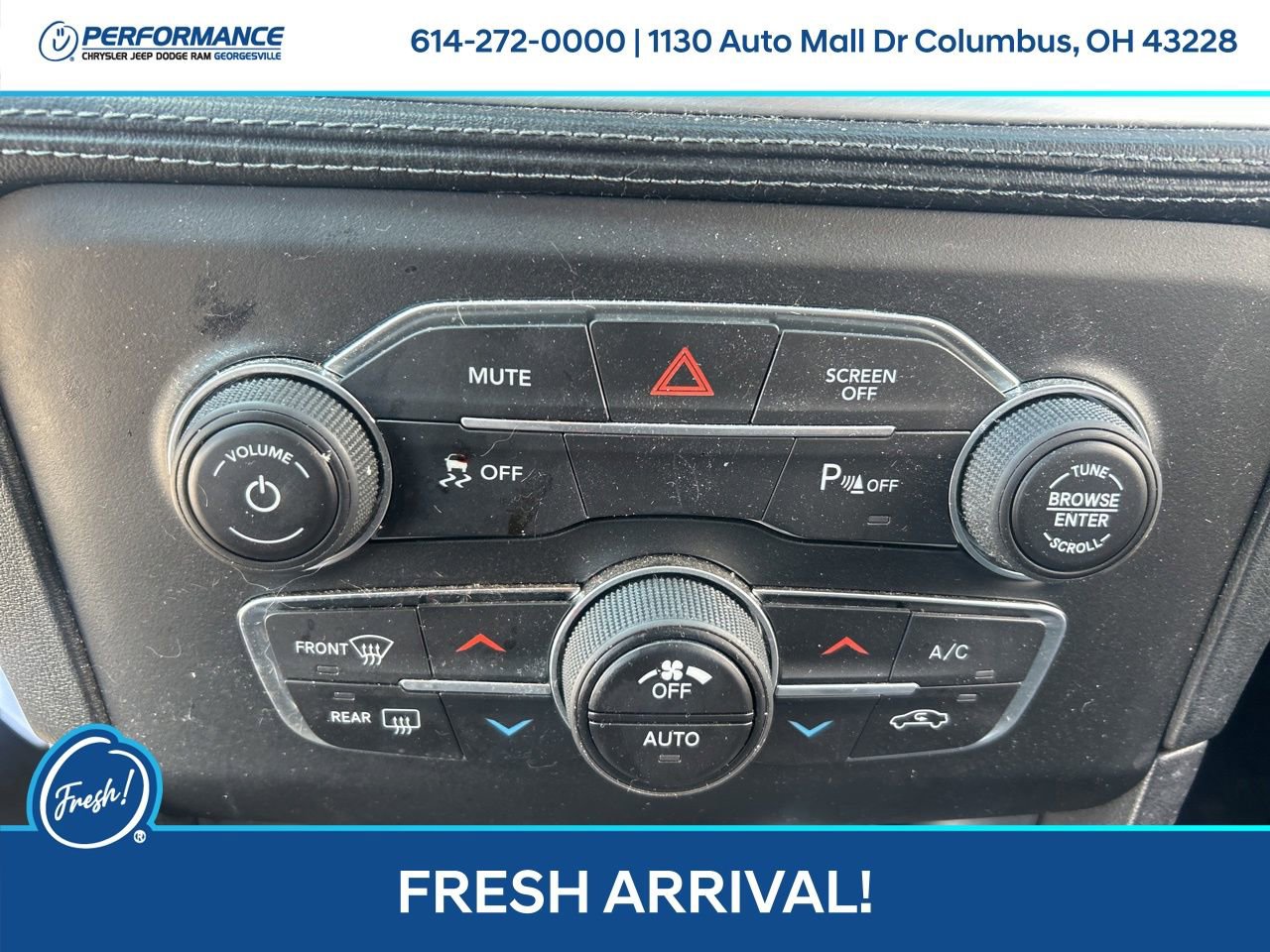 Used 2020 Dodge Charger SXT w/ Plus Group RWD image 25