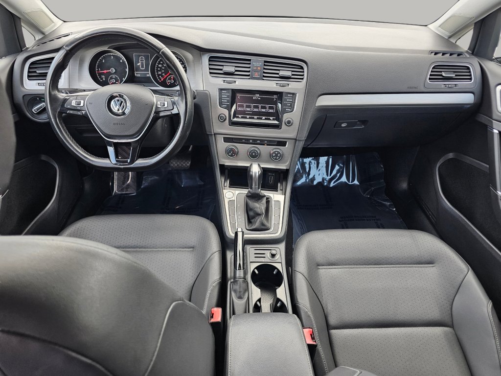 Used 2015 Volkswagen Golf TDI S FWD image 2